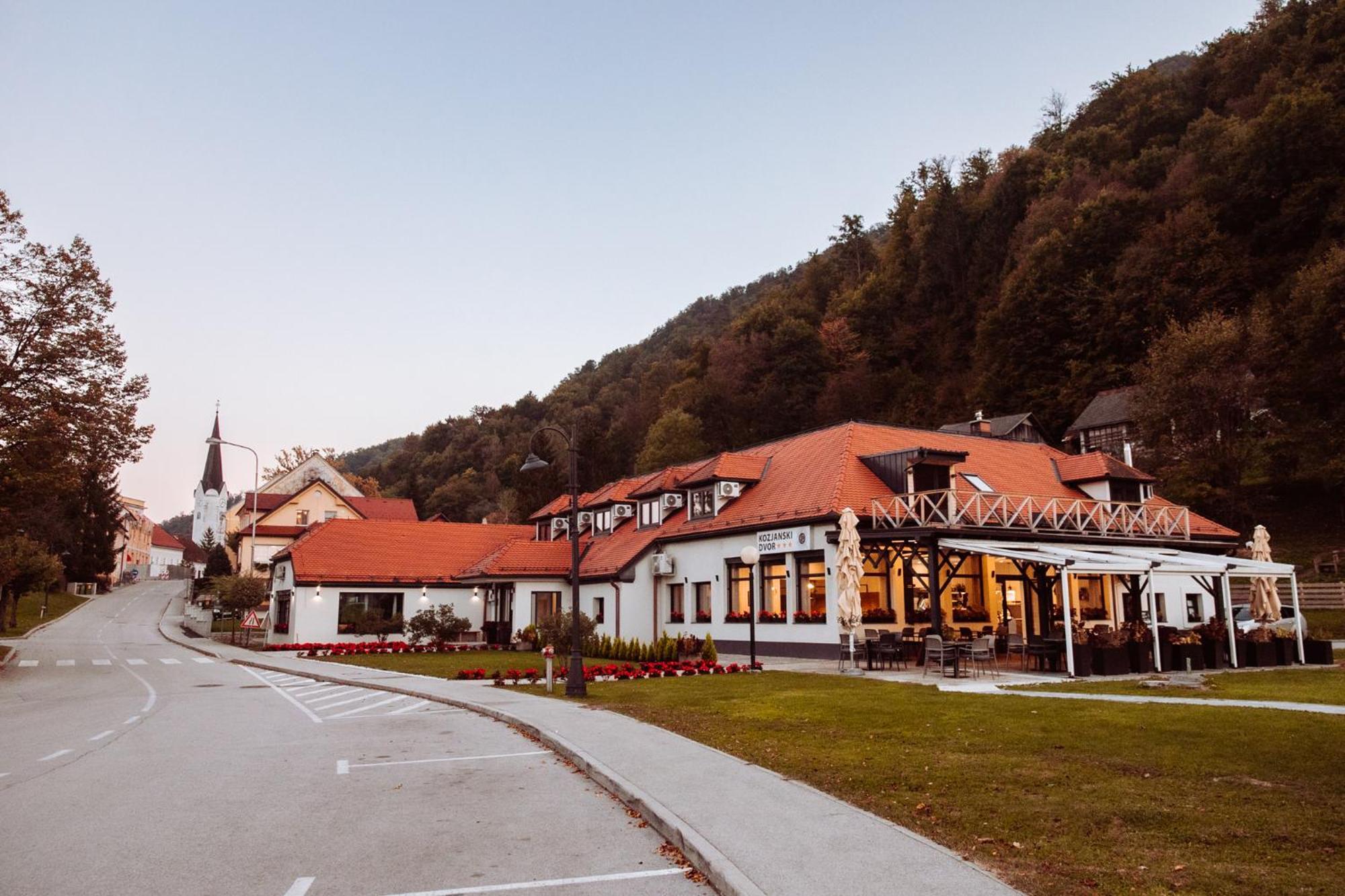Kozjanski Dvor Podčetrtek Kültér fotó